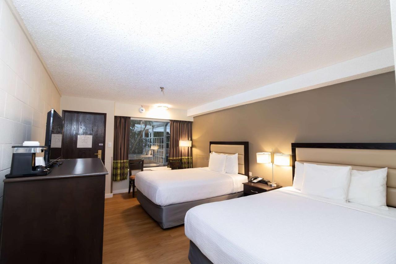Super 8 By Wyndham Πρινς Τζορτζ Εξωτερικό φωτογραφία